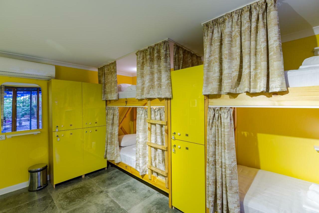 Batumi Surf Hostel Exterior photo