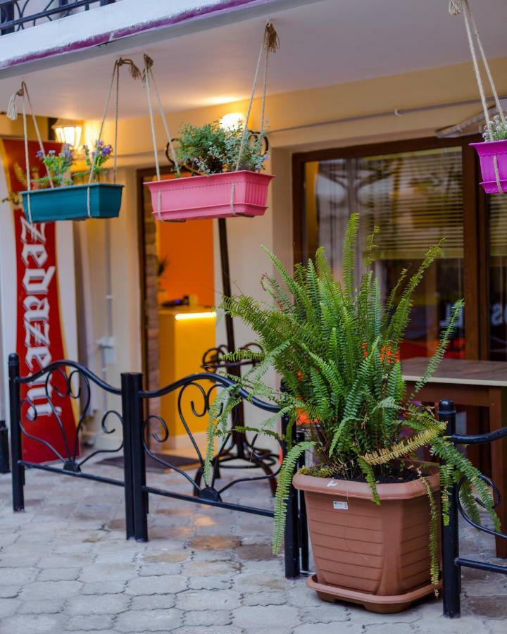 Batumi Surf Hostel Exterior photo