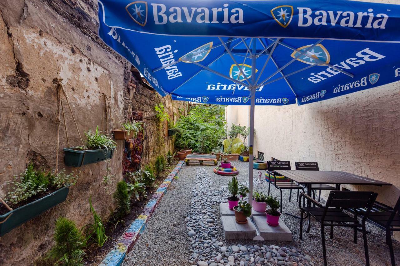 Batumi Surf Hostel Exterior photo
