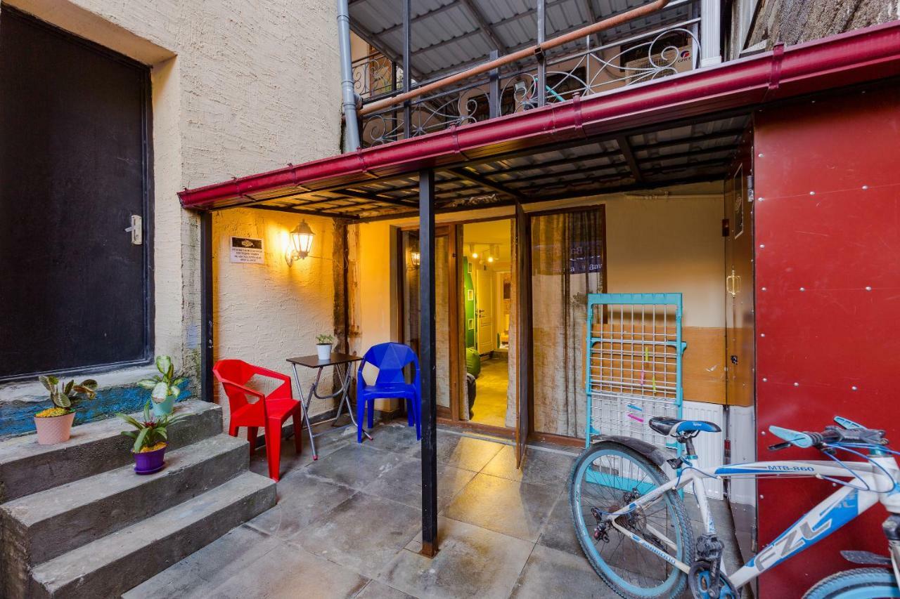 Batumi Surf Hostel Exterior photo